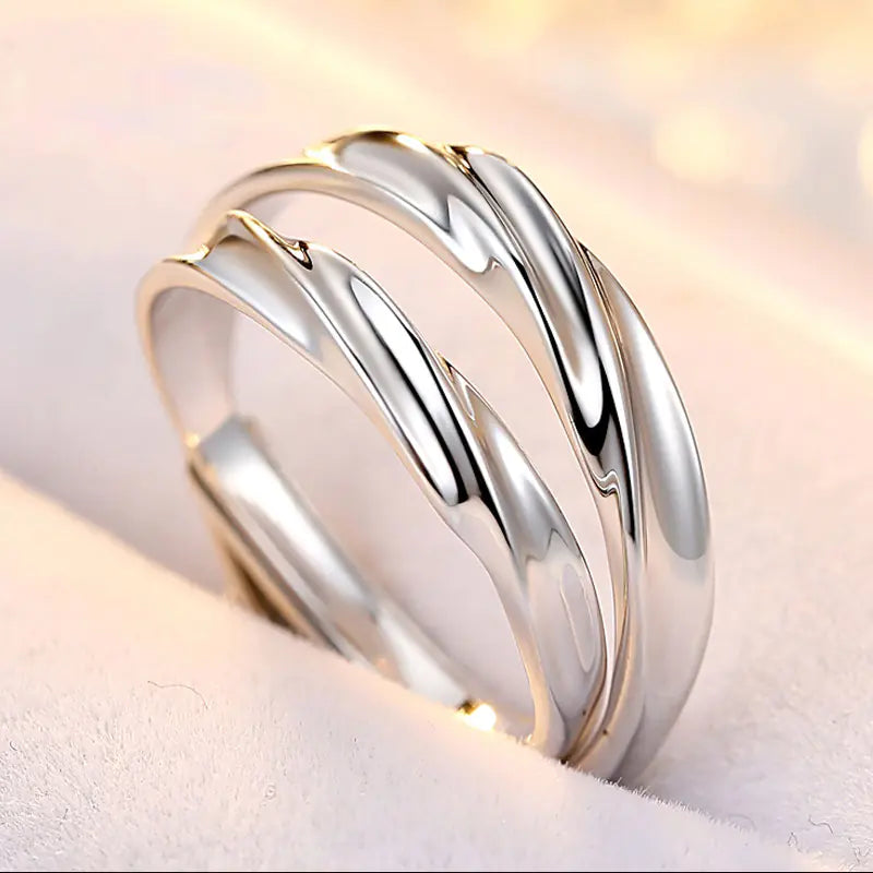 Mobius Strip Simple Couple Ring in 925 Sterling Silver