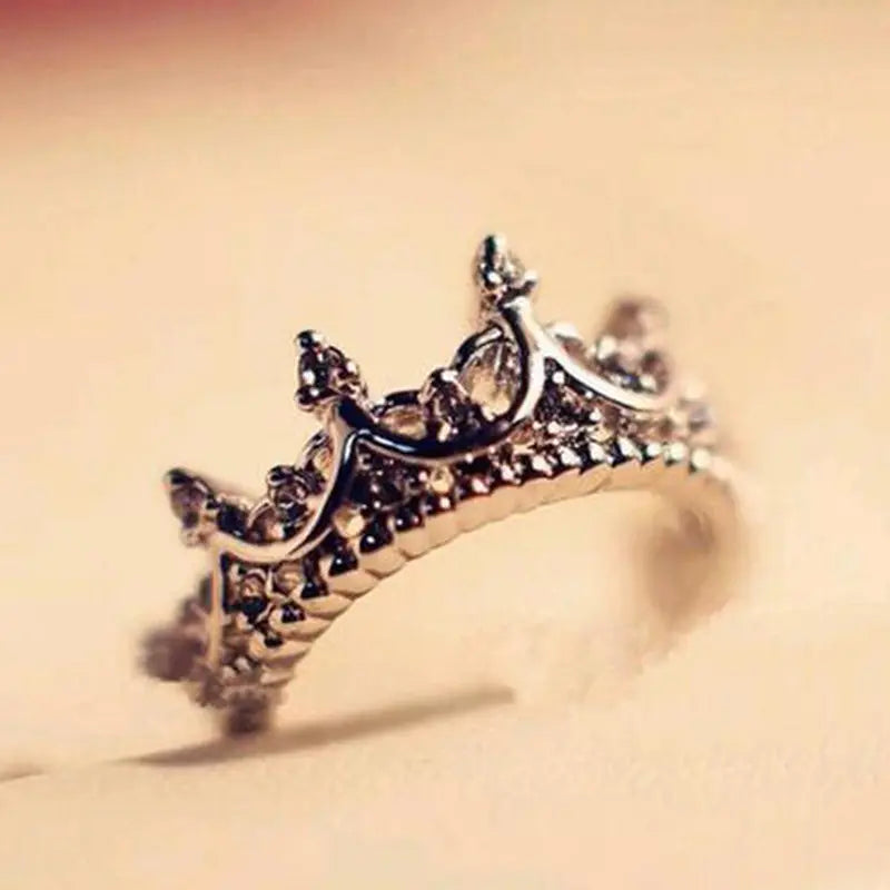 Crown Ring - Stylish and Unique Fashion Ring