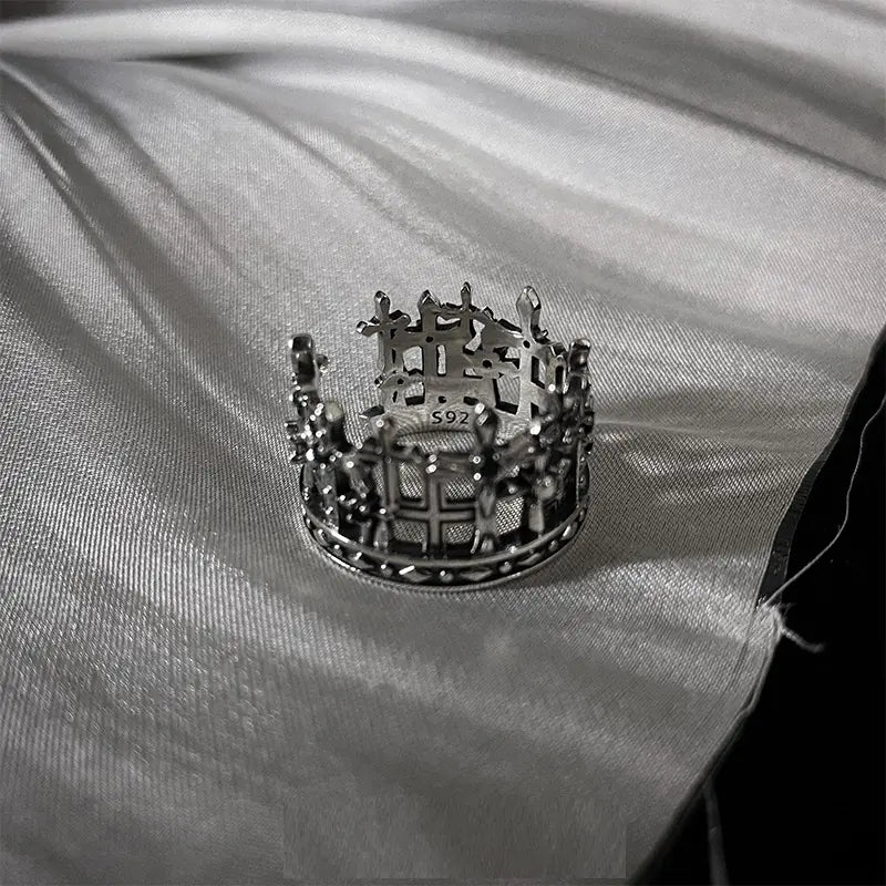 S925 Sterling Silver Retro Black Ruby Crown Ring