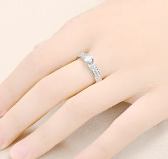 2020 Classic Women's Ring with Zirconia, Minimalist Design