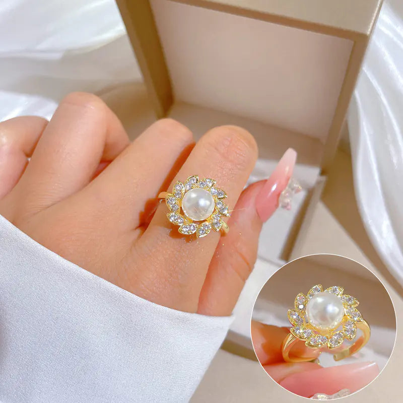 Geometric Design Gold-Plated Diamond Ring for Women