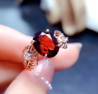 Natural Garnet Ring for Women's Fashion