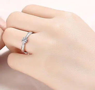 Diamond Couple Rings with Special Design for Commemoration