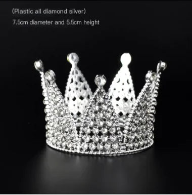 Wholesale Plastic Mini Crown Decor for Kids' Cakes