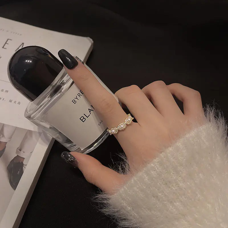 Elegant Gold Pearl and Zircon Ring for Women