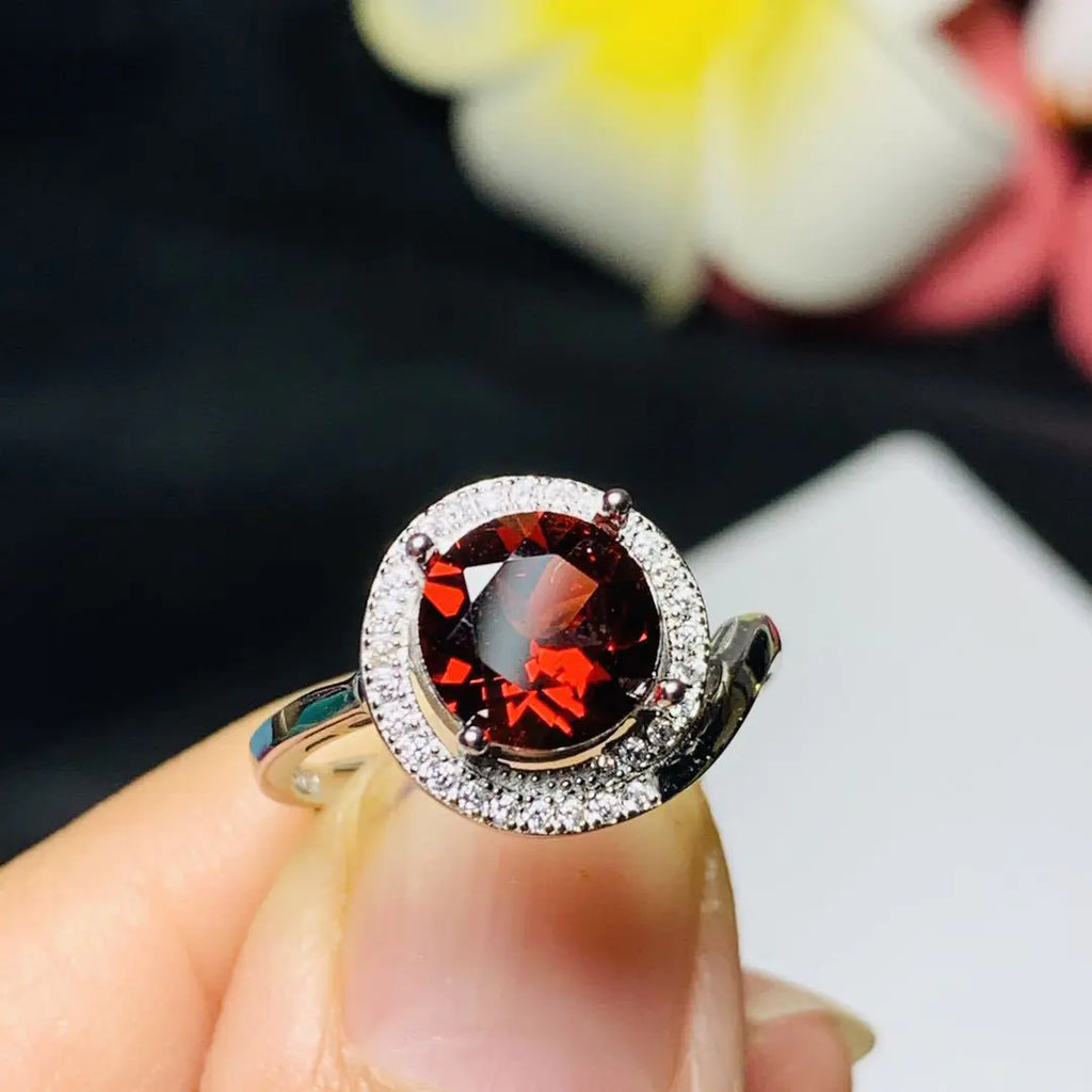 Personalized Garnet Ring for Women's Fashion