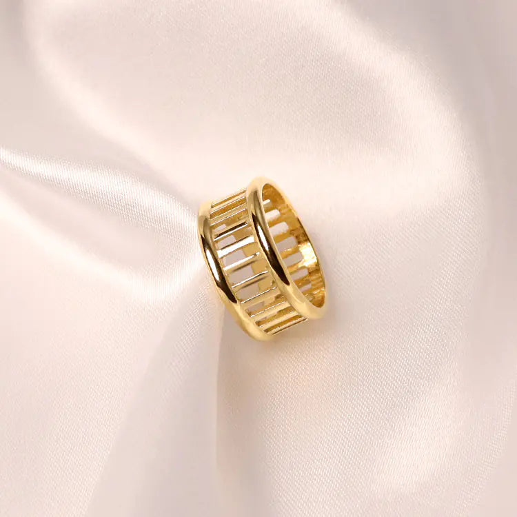 18K Fashion Trend Hollow Ring