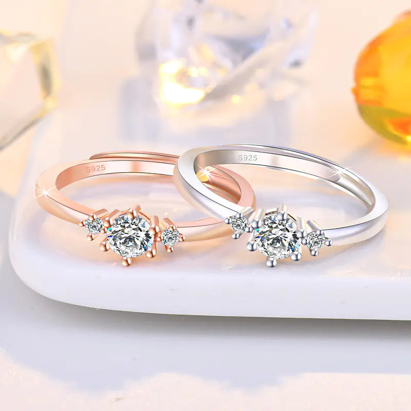 Creative Six Claw Ring for Women - Simple & Elegant