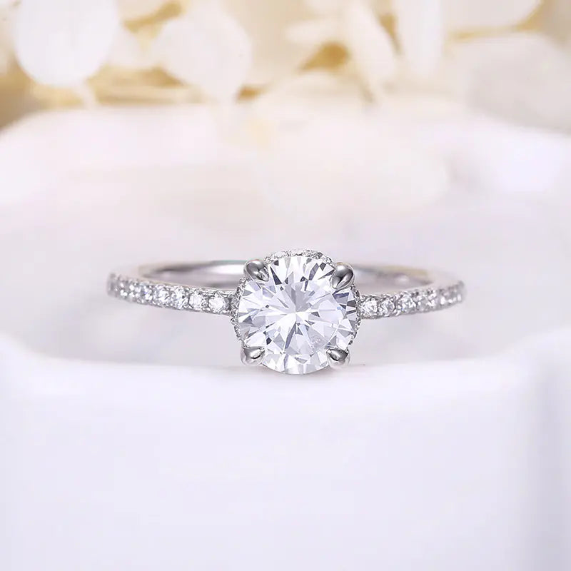 2020 Creative Classic Minimalist Round Zirconia Ring