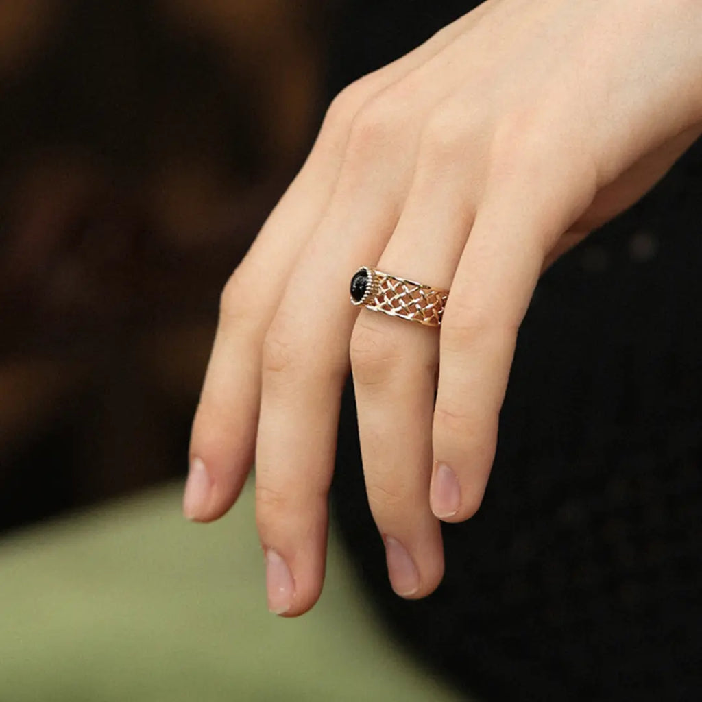 Retro Light Luxury Women's Agate Ring