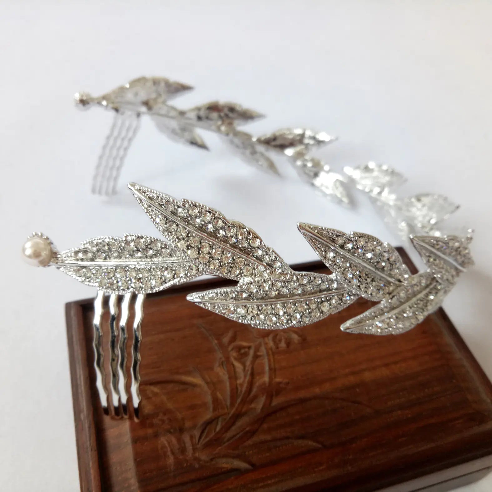 Baroque Leaf Alloy Crown Headband for Weddings