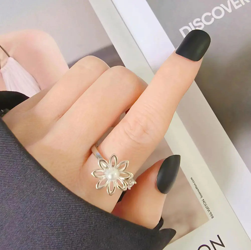 Rotating Flower Ring for Women's Fashion Temperament